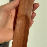 Magnetischer Schuhanzieher aus Massivholz